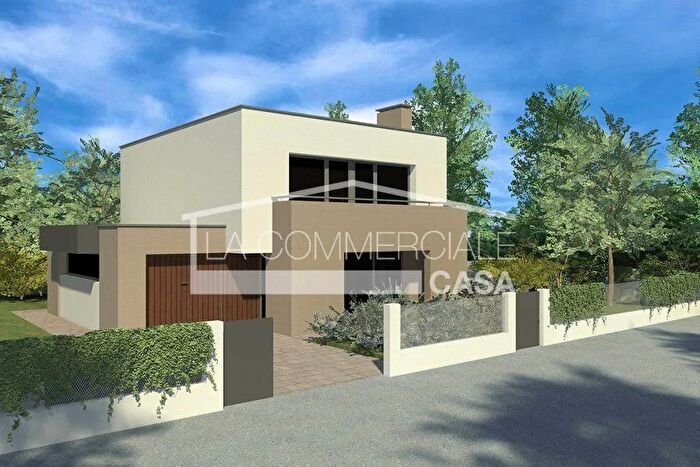 Casa con 5 locali in vendita in Treviso