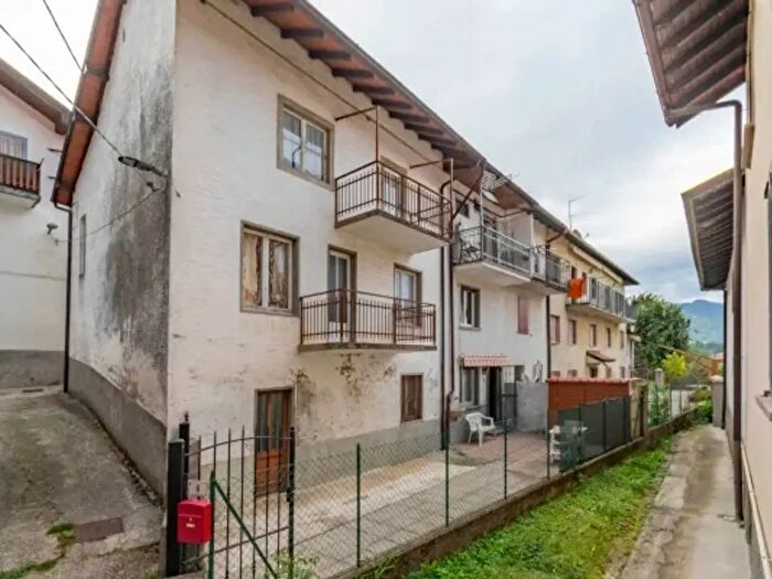 Casa bilocale in vendita in Sant'Omobono Terme