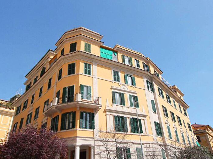 Appartamento con 6 locali in affitto in Via Stamira, Bologna, Roma