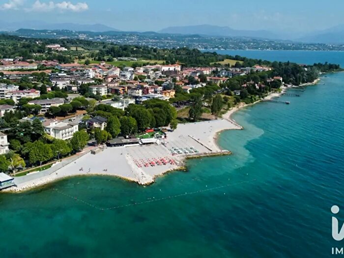 Appartamento trilocale in vendita in Via Desenzanino, Desenzano Del Garda