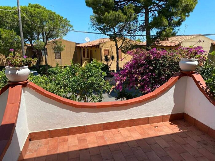 Casa con 5 locali in affitto in Via Dello Sport No Number, Costa Saracena Castelluccio, Augusta