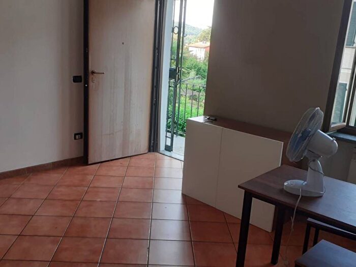 Appartamento monolocale in affitto in Via Valdinacca, Laveno, LavenoMombello