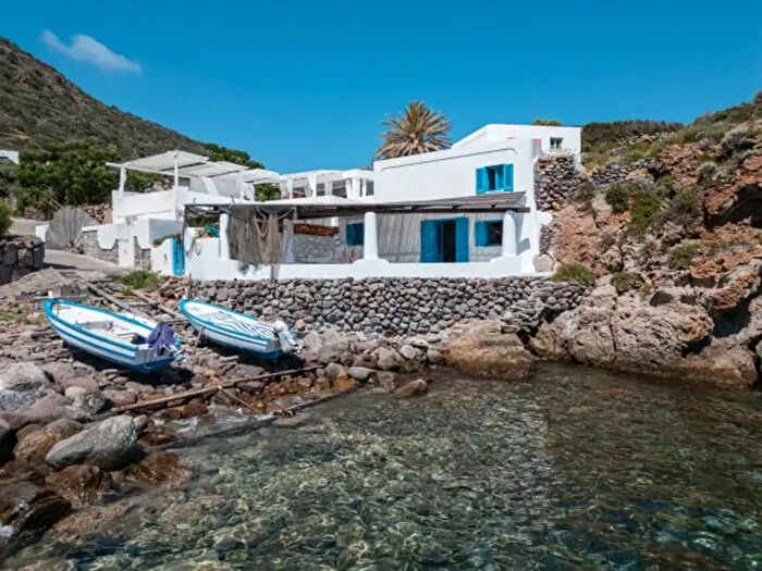 Casa bilocale in vendita in Lipari