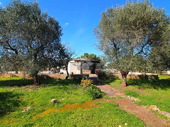 Casa monolocale in vendita in Ostuni