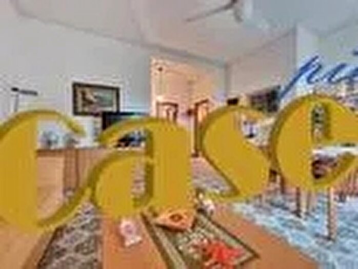 Appartamento con 8 locali in vendita in Camaiore