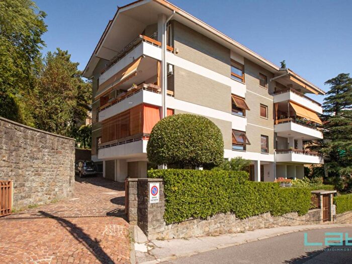 Appartamento monolocale in affitto in Via di Romagna, Scorcola, Trieste