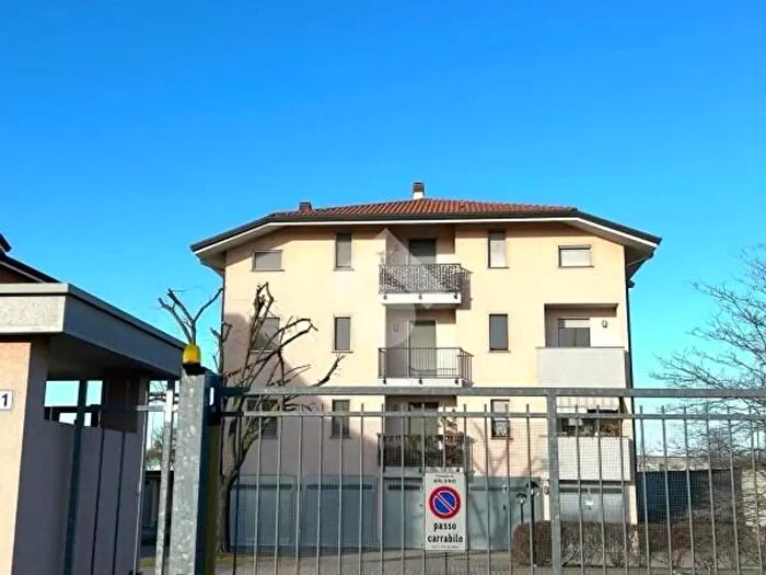 Appartamento bilocale in affitto in Via Scrofani Paolo, Arluno
