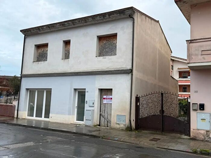 Appartamento quadrilocale in vendita in Via Nazionale, Decimomannu