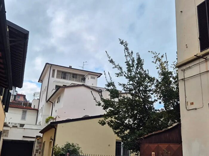 Appartamento quadrilocale in vendita in Via Pasquale Villari, Firenze