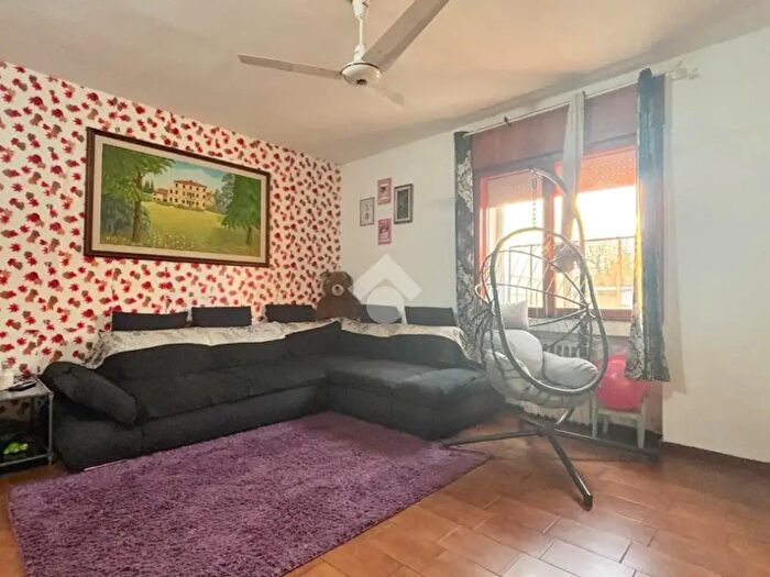 Appartamento con 5 locali in vendita in Via Ronchi, Pressana