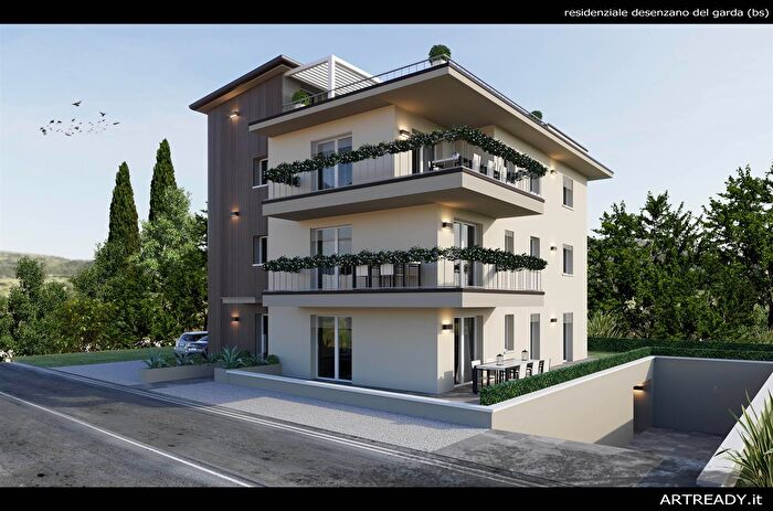 Appartamento trilocale in vendita in Via Marzabotto, Desenzano Del Garda