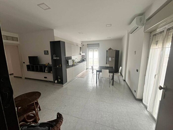 Appartamento trilocale in affitto in Via Lama, San Vito Carelli, Taranto