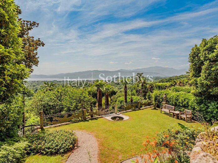 Casa con 6 locali in affitto in Via Mentana, Centro, Besozzo