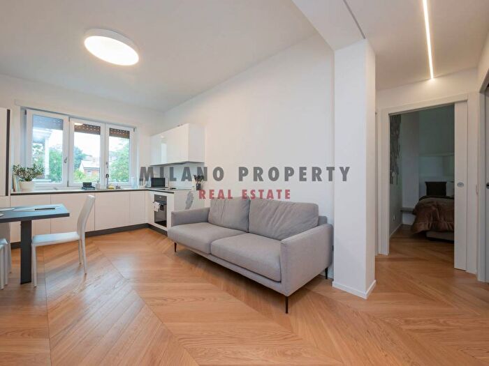 Appartamento trilocale in affitto in Via Giasone del Maino, Washington, Milano