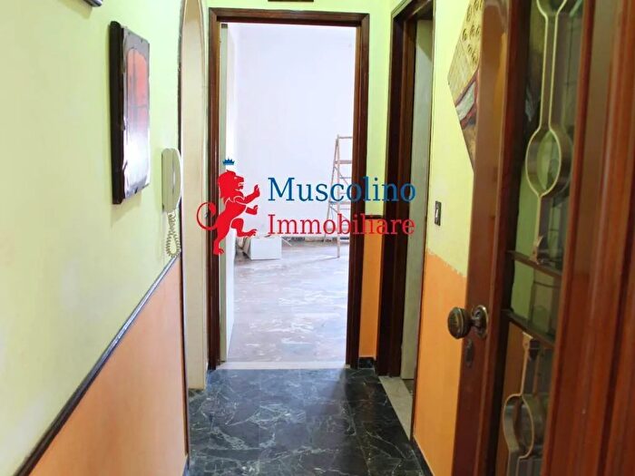 Casa con 11 locali in vendita in Mazara del Vallo, Mazara Del Vallo