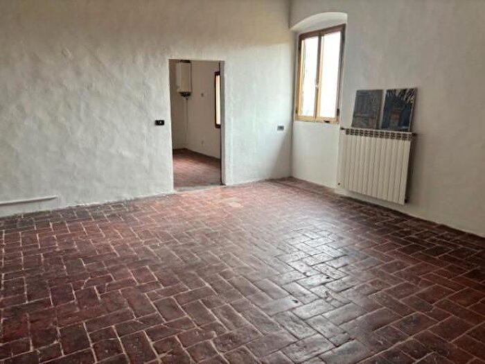 Appartamento con 5 locali in vendita in Cerreto Guidi