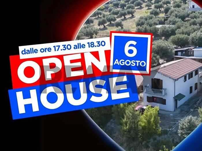Casa con 7 locali in vendita in Strada Sant'Agnese, Citta' Sant'Angelo
