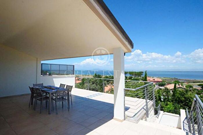Casa con 6 locali in vendita in Monte Argentario