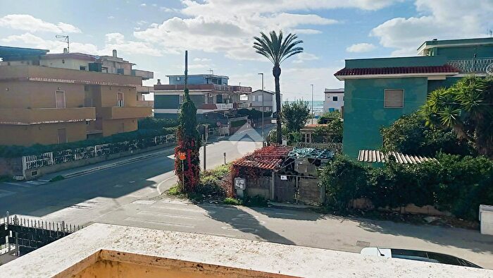 Appartamento trilocale in vendita in Via Bologna, Ardea