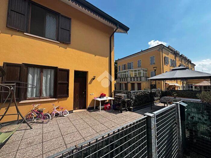 Case in Vendita e in Affitto - 3