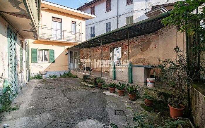 Appartamento trilocale in vendita in Via XXV Aprile, Canonica DAdda