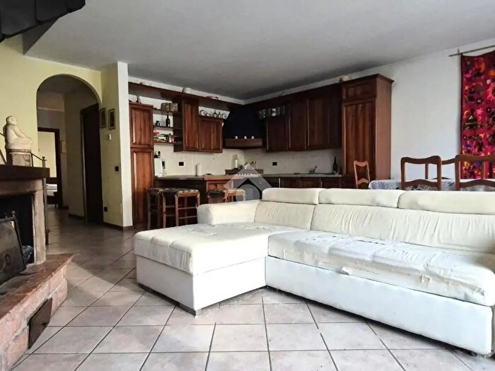 Appartamento con 5 locali in vendita in Via Antonio Locatelli, Trescore Balneario