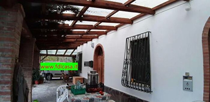 Appartamento con 6 locali in vendita in Via Primo Maggio, San Miniato