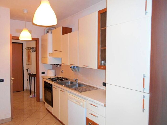 Appartamento quadrilocale in affitto in Piazza Pietro Leopoldo, Leopoldo Vittorio Emanuele Statuto, Firenze