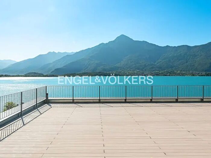 Appartamento quadrilocale in vendita in Gera Lario