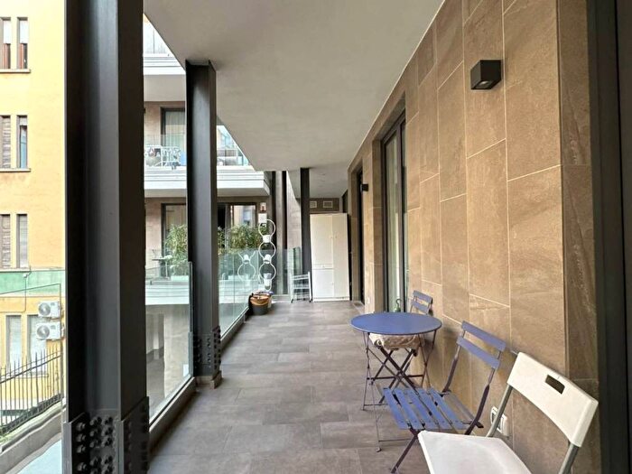 Appartamento bilocale in affitto in Via Mauro Macchi, Centrale, Milano