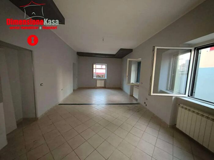 Casa trilocale in vendita in Via Napoli, San Felice A Cancello