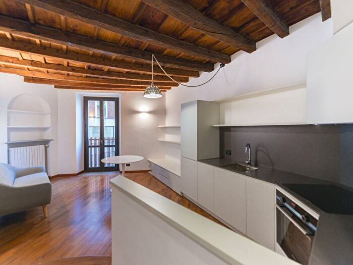 Appartamento bilocale in affitto in Corso Giuseppe Garibaldi, Lanza, Milano