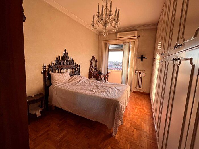 Appartamento con 5 locali in affitto in Via Lorenzo il Magnifico, Bologna, Roma