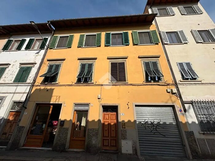 Appartamento trilocale in vendita in Via Faentina, Firenze