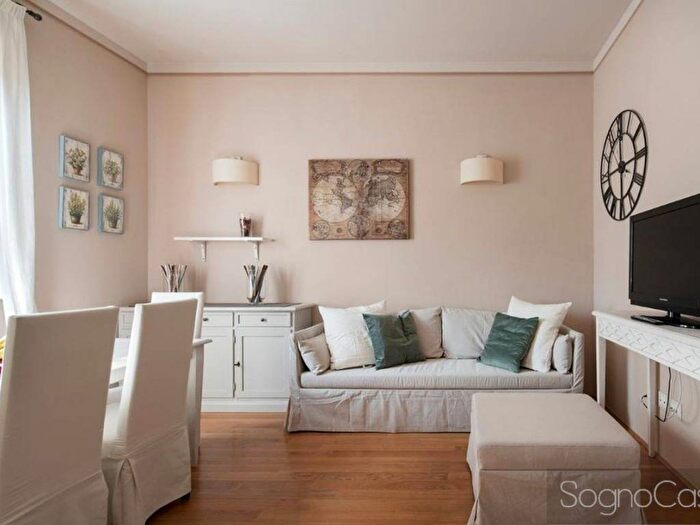 Appartamento quadrilocale in affitto in VIA CARACCIOLO, Le Cure, Firenze