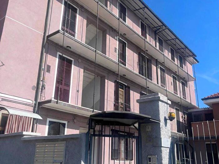 Appartamento trilocale in vendita in Vicolo Adda, Centro, Cologno Monzese