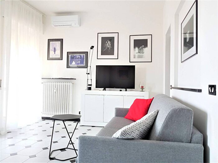 Appartamento bilocale in affitto in Via Edoardo Bassini, Città Studi, Milano