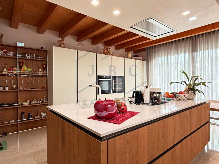 Casa quadrilocale in vendita in Via Friuli, Oderzo