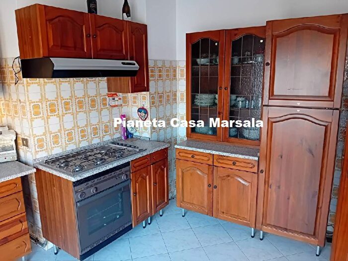 Appartamento quadrilocale in affitto in Via Roma, Centro Urbano, Marsala