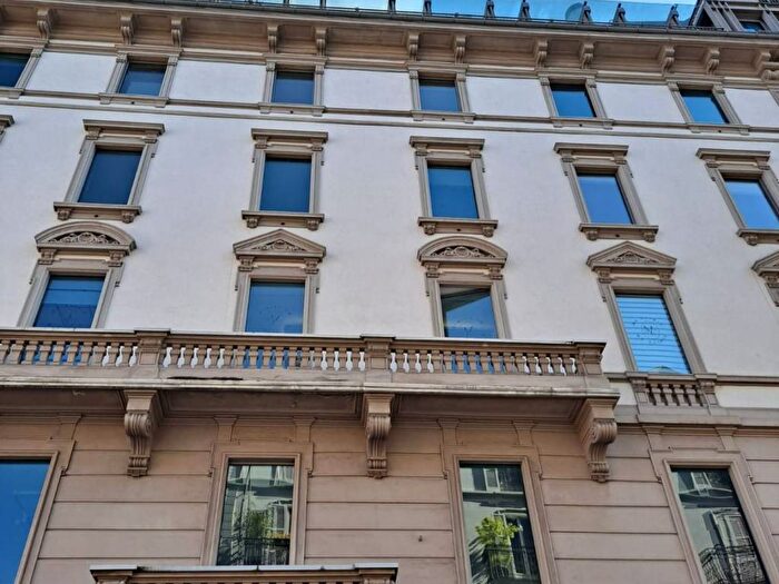 Appartamento trilocale in affitto in Via Arco, Cadorna Castello, Milano