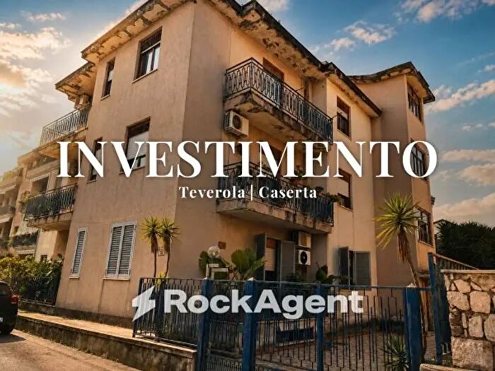 Appartamento quadrilocale in vendita in Via Provinciale Teverola Casaluce, Casaluce