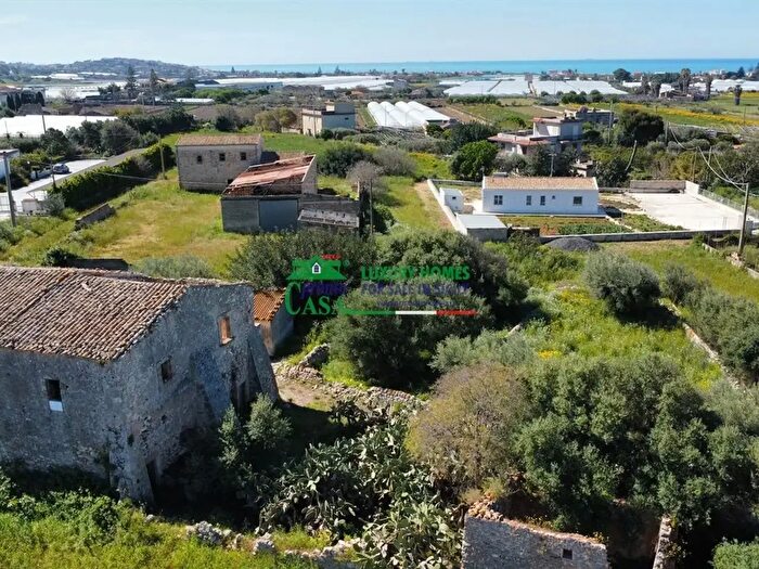 Casa bilocale in vendita in Contrada Marina Grande, Scicli