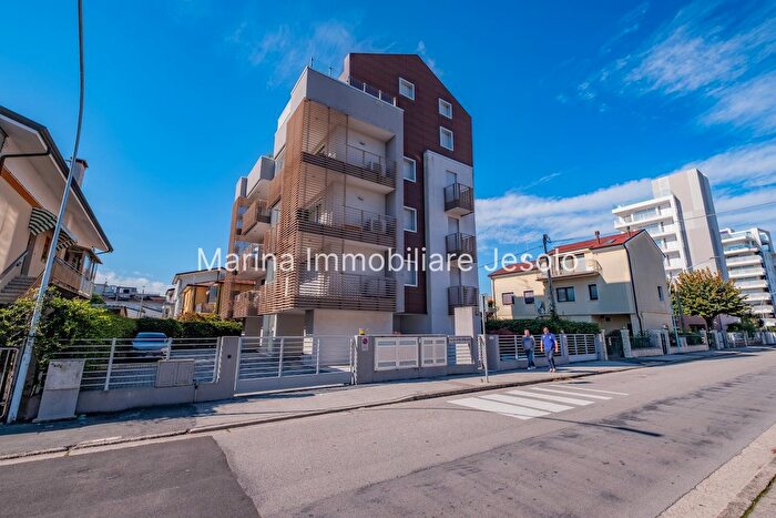 Appartamento trilocale in vendita in Piazza Mazzini, Jesolo