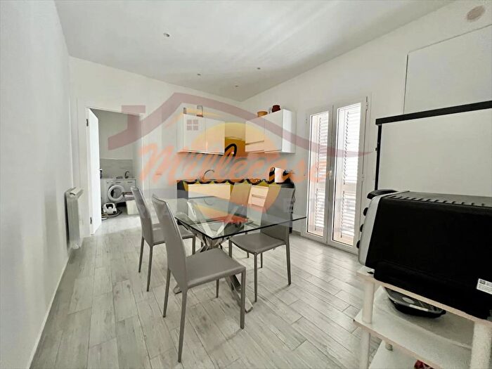 Appartamento trilocale in vendita in Via Isonzo, Siracusa