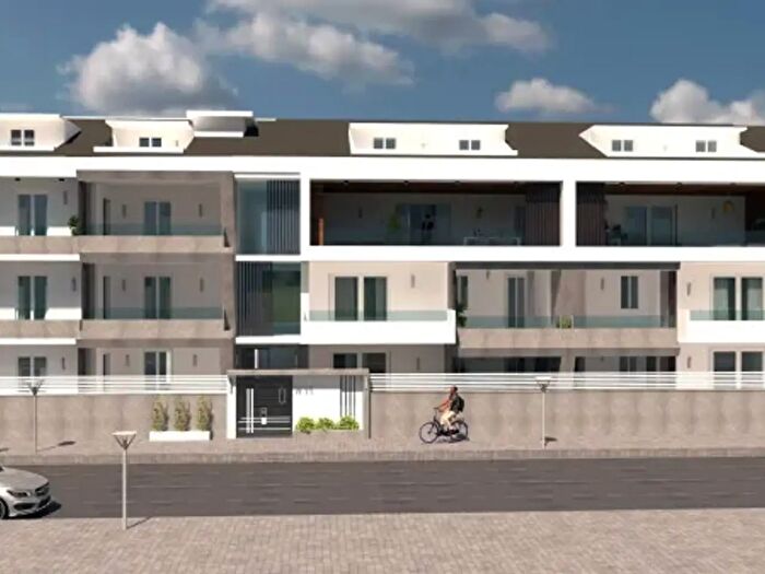 Appartamento quadrilocale in vendita in Via Vittorio Emanuele, Parete