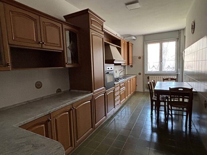 Appartamento trilocale in affitto in Via IV Novembre, Centro, Domodossola