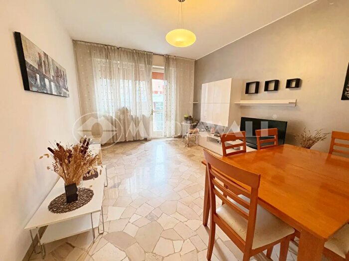 Appartamento con 7 locali in vendita in Via Roggiuzzole, Pordenone