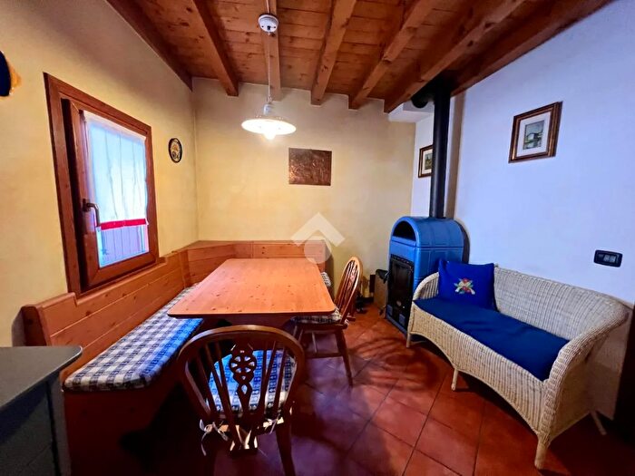 Appartamento trilocale in vendita in Via Castello, Ponte Di Legno