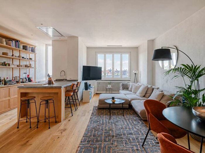 Appartamento trilocale in affitto in Via Gian Galeazzo, Ticinese, Milano