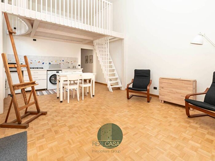 Appartamento trilocale in affitto in Via Luigi Settembrini, Buenos Aires, Milano